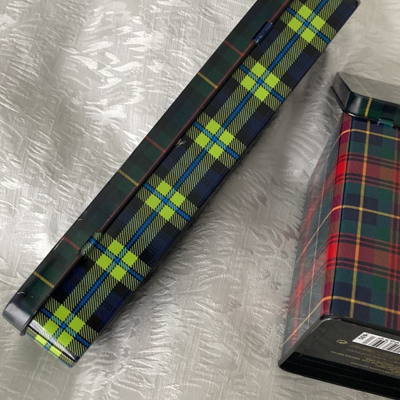 MAC x Tartan - Picture 7 of 9